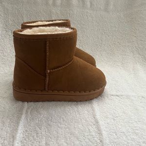 brown boots